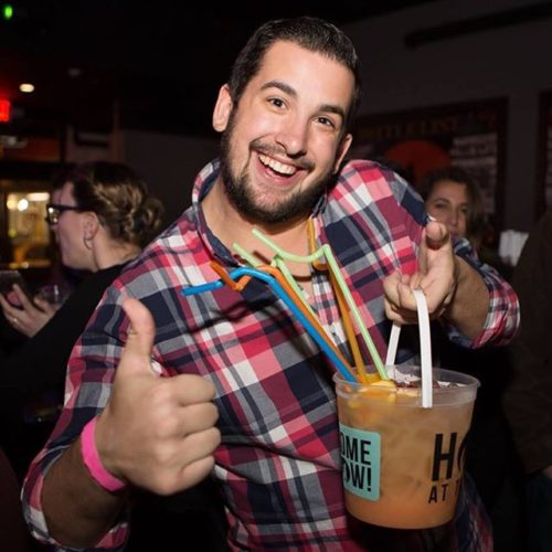 Hell YEA for the weekend! 👍😃 . . . #howlatthemoon #livemusic #drinks #wolfpack #buckets #entertainers #moonme #thumbsup #smiles #friday #friyay #party #happyhour